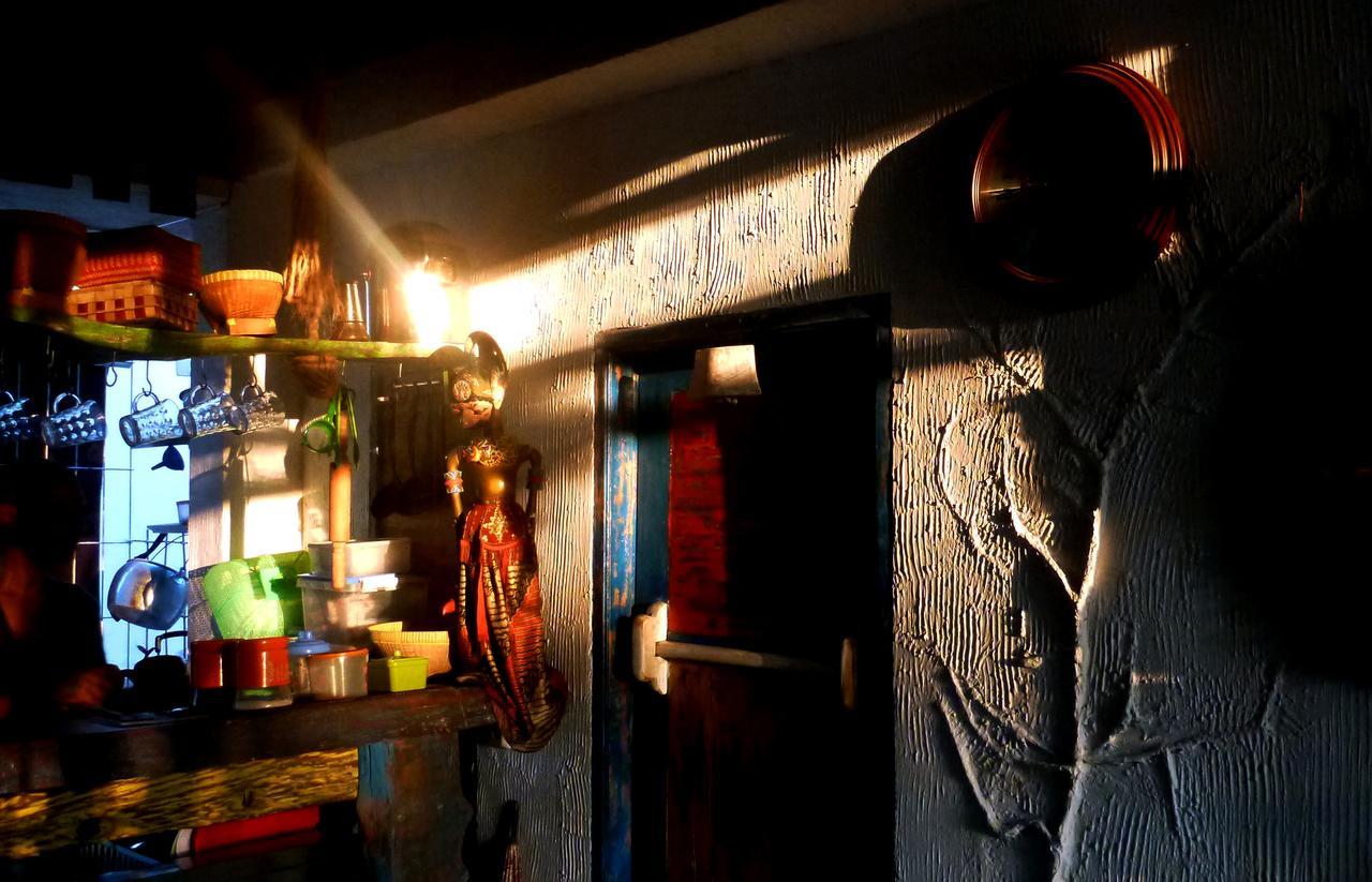 Gipsy Backpackers Hostel Gili Trawangan Exterior photo