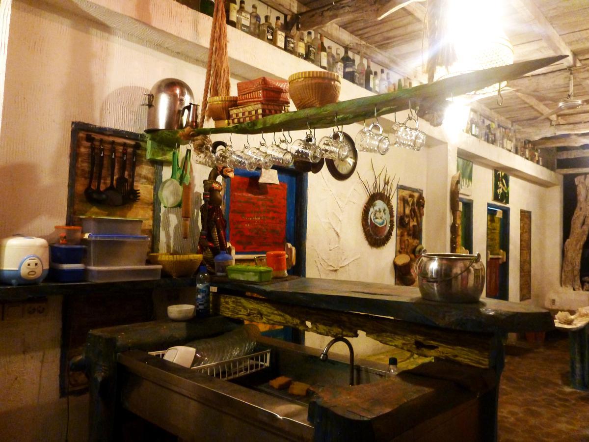 Gipsy Backpackers Hostel Gili Trawangan Exterior photo
